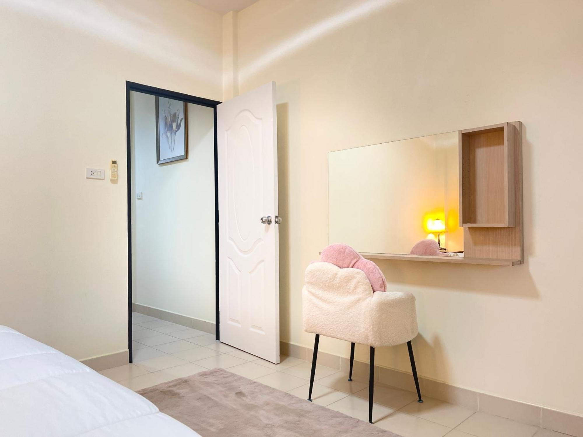 Malee House 3 Hotel HHQ Buitenkant foto